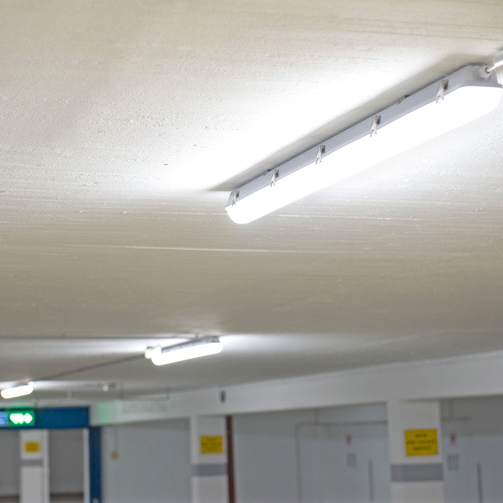 DOTLUX LED-EX-Schutzleuchte MISTRALex EX Geschützt IP66 1572mm 27W 4000K IK10 Zone 2 & 22