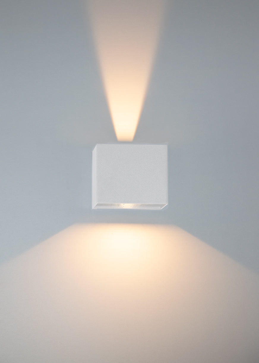 DOTLUX LED-Wandleuchte BEAMO 10W 3000K weiß