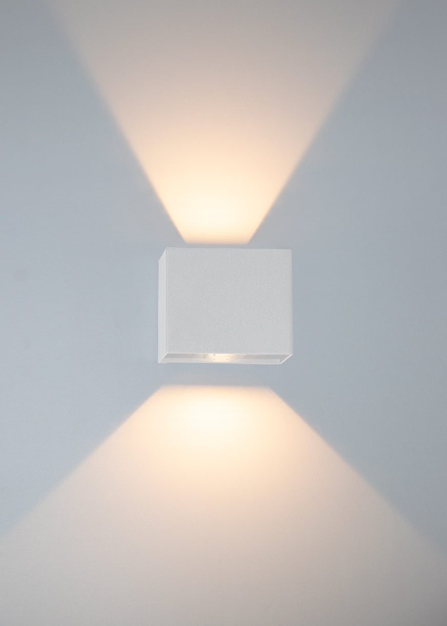 DOTLUX LED-Wandleuchte BEAMO 10W 3000K weiß