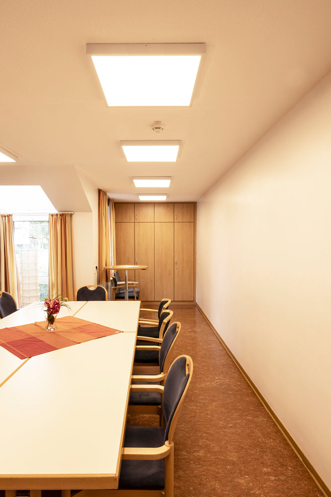 DOTLUX LED-Aufbauleuchte PANELbig-ugr 395x395mm 24W COLORselect mit 4poligem Stecker für HCL inkl. Netzteil